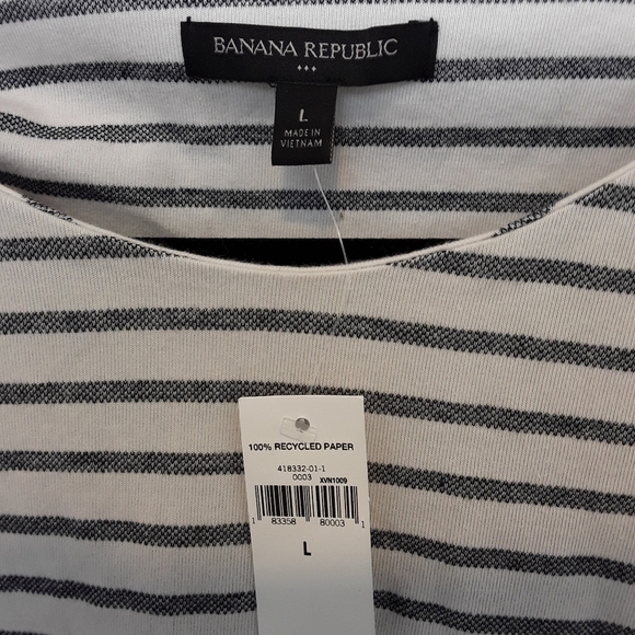 Striped Shirt w/ twisted short sleeves Top - Picture 2 of 8